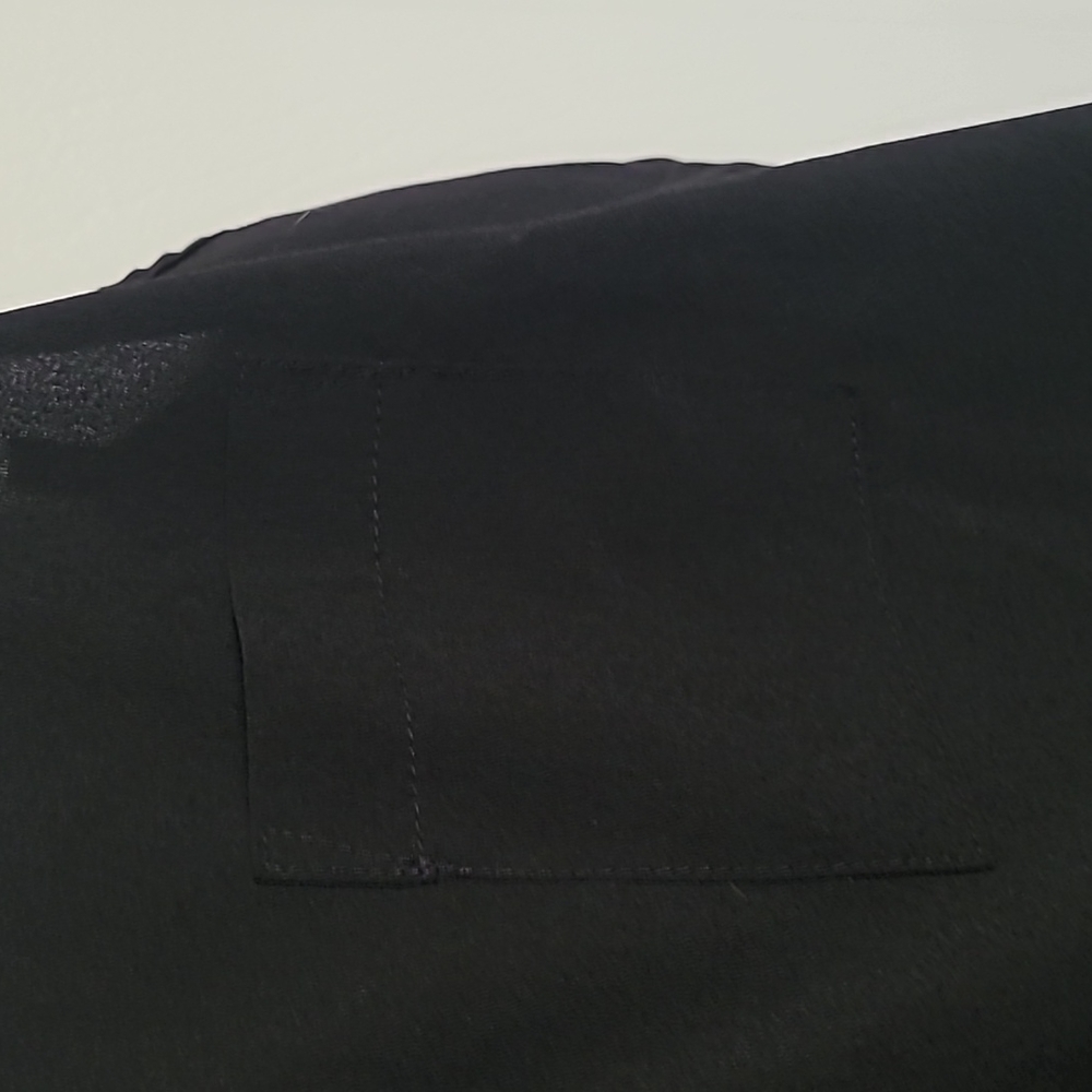 Black top - Picture 2 of 3